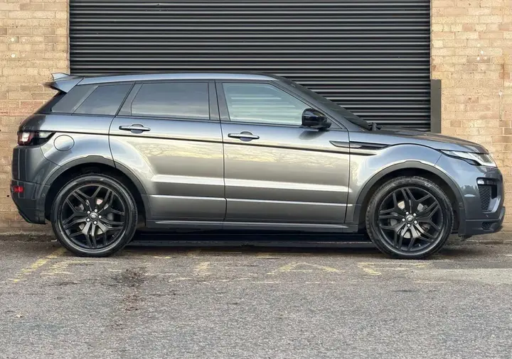 Land Rover Range Rover Evoque 2017 photo 2