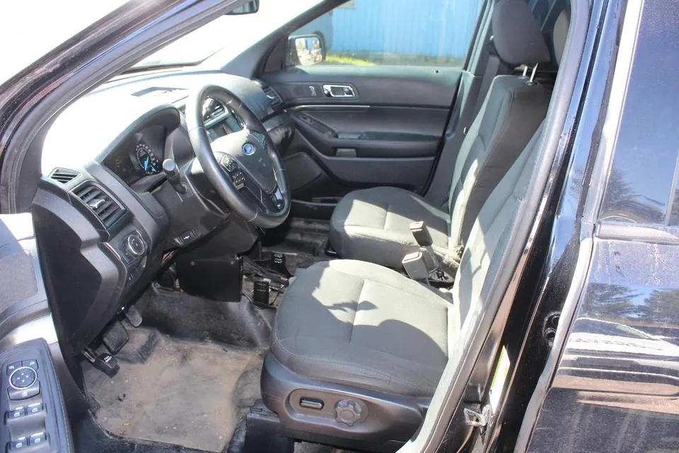 Ford Police Interceptor Utility 2019 photo 5