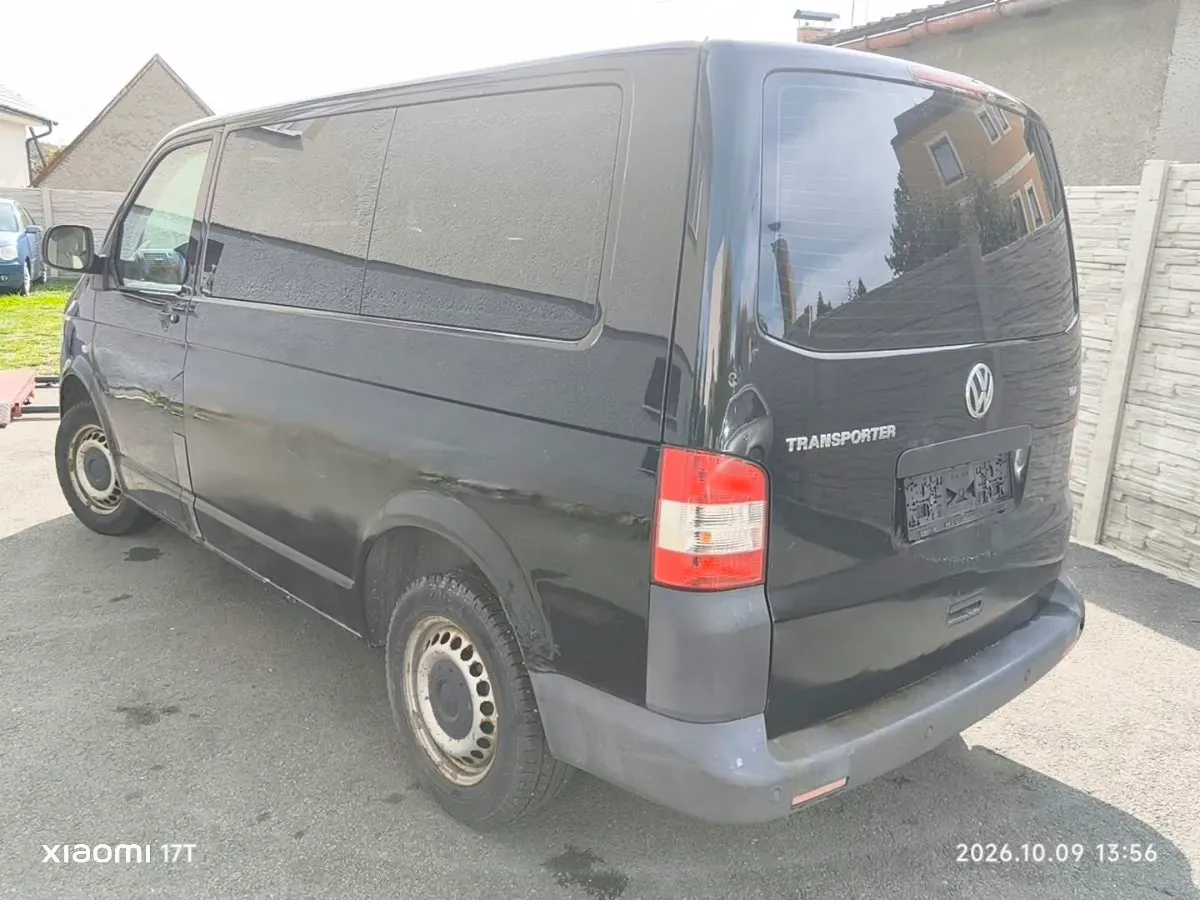 Volkswagen T5 2010 photo 2