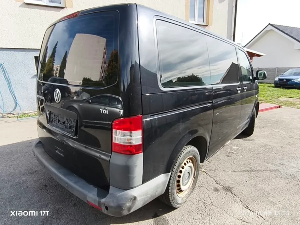 Volkswagen T5 2010 photo 3