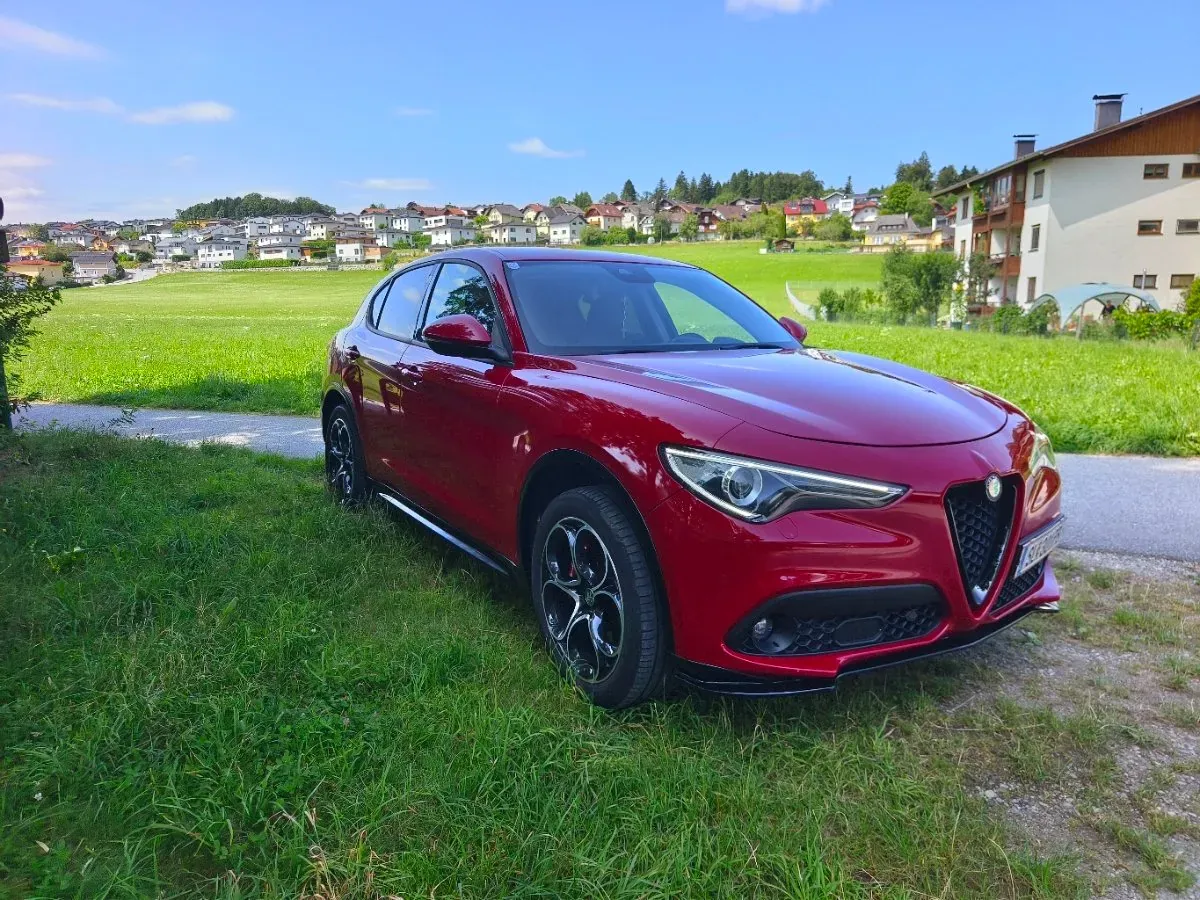Alfa Romeo Stelvio 2017 photo 3