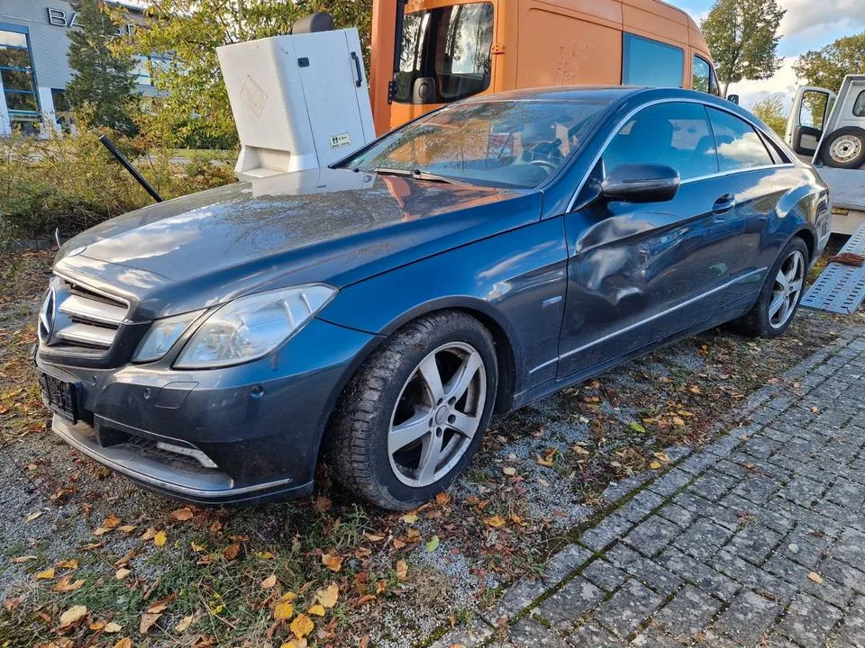 Mercedes-Benz E 250 Coupé
