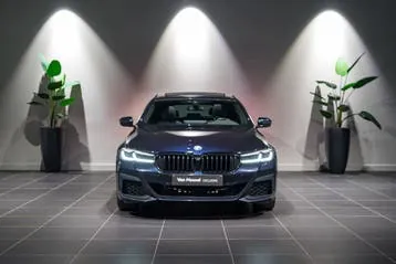 BMW 5 Series 2022 photo 2