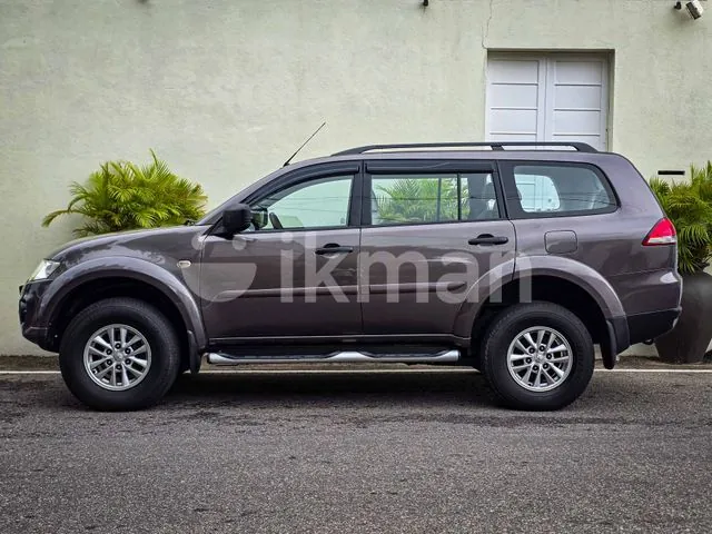 Mitsubishi Montero Sport 2014 photo 5