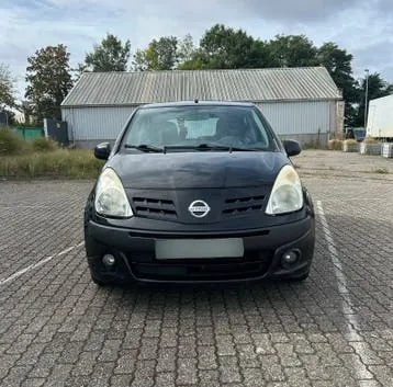 Nissan Pixo