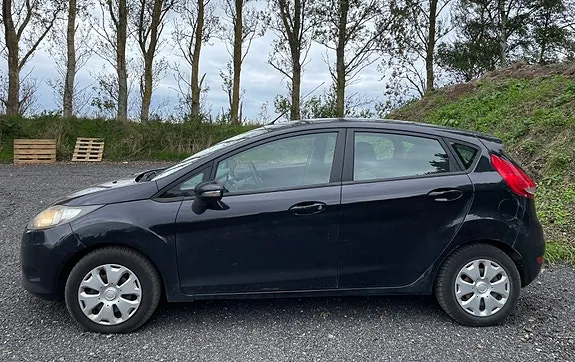 Ford Fiesta 2009 photo 4
