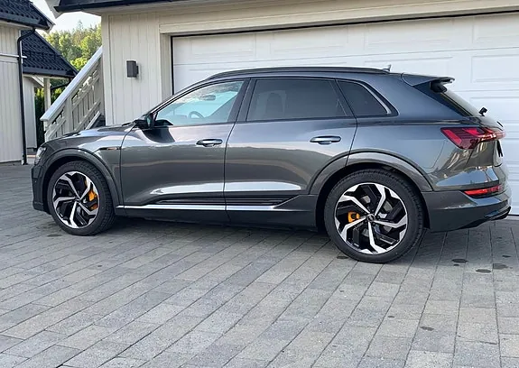 Audi E-Tron 2022 photo 4