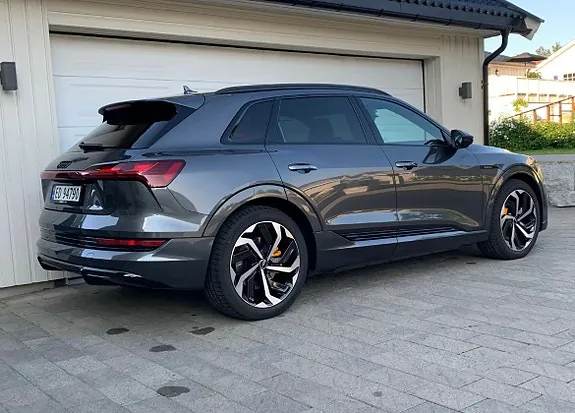 Audi E-Tron 2022 photo 2