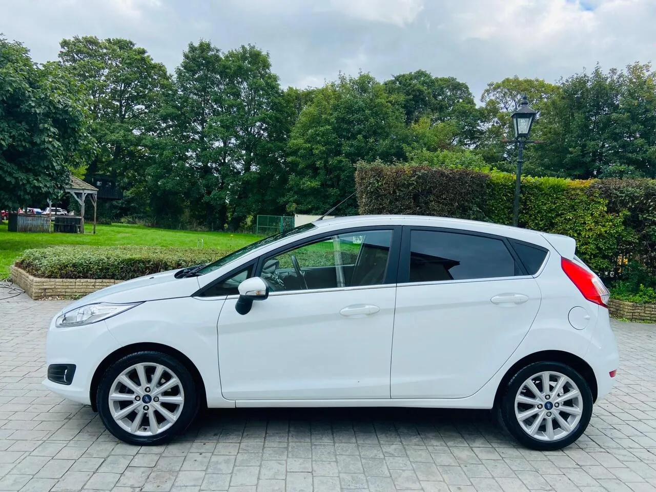 Ford Fiesta 2017 photo 4