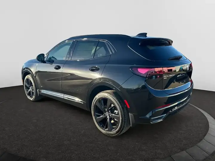 Buick Envision 2026 photo 3