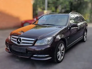 Mercedes-Benz C-Class 2011 photo 3