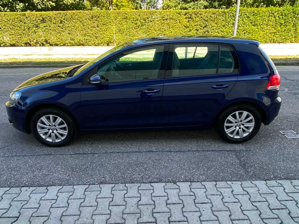 Volkswagen Golf 2012 photo 3