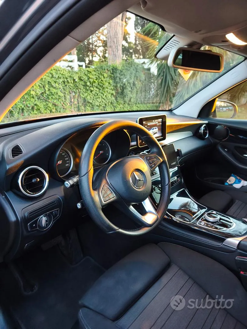 Mercedes-Benz Glc 2018 photo 5
