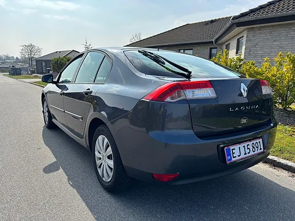 Renault Laguna Ii 2008 photo 2