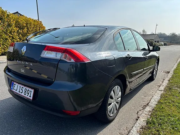 Renault Laguna Ii 2008 photo 3