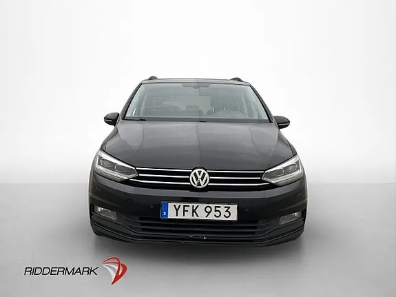 Volkswagen Touran 2017 photo 2