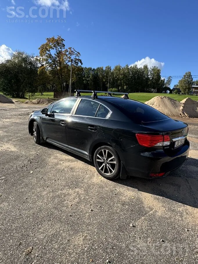 Toyota Avensis 2012 photo 5