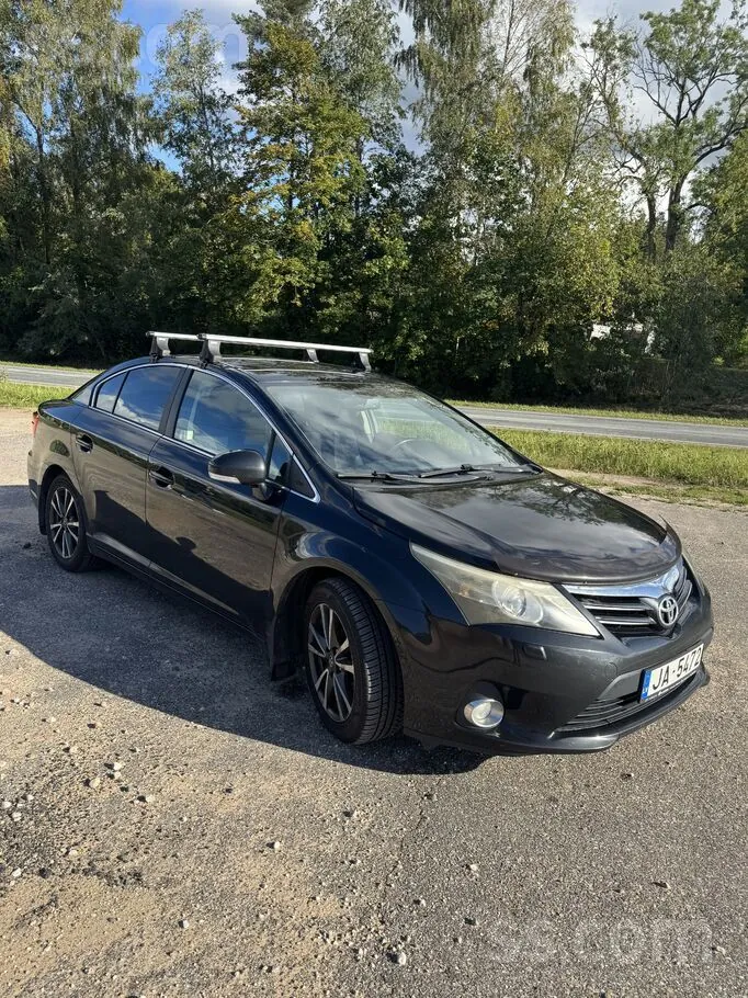 Toyota Avensis 2012 photo 2