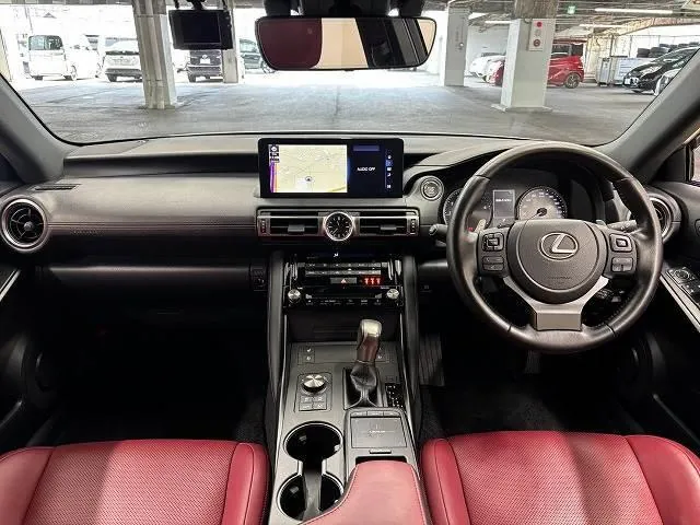 Lexus Is300 2021 photo 2