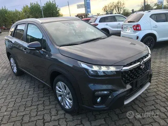 Suzuki S-Cross photo 2