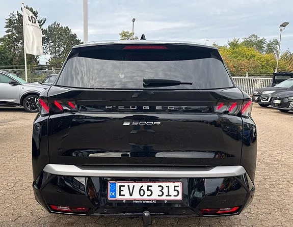 Peugeot E-5008 2026 photo 3