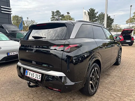 Peugeot E-5008 2026 photo 4