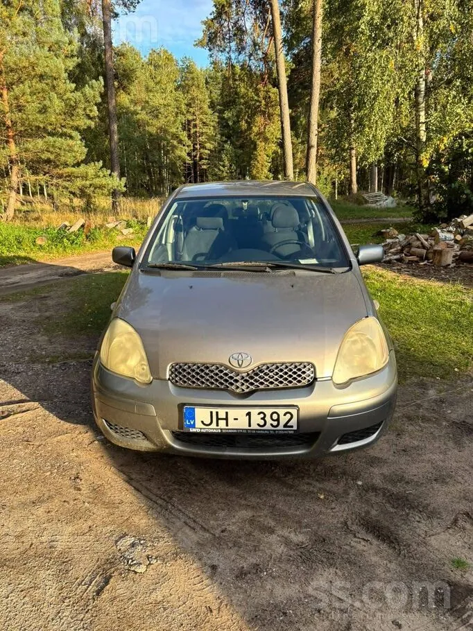 Toyota Yaris 2004 photo 3