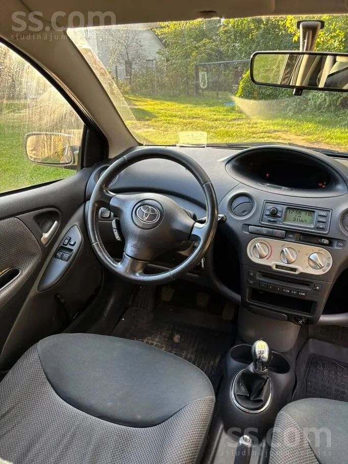 Toyota Yaris 2004 photo 4
