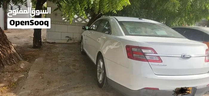 Ford Taurus