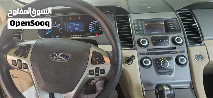 Ford Taurus 2014 photo 2