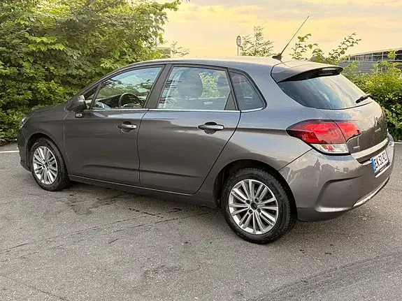 Citroen C4 2016 photo 3