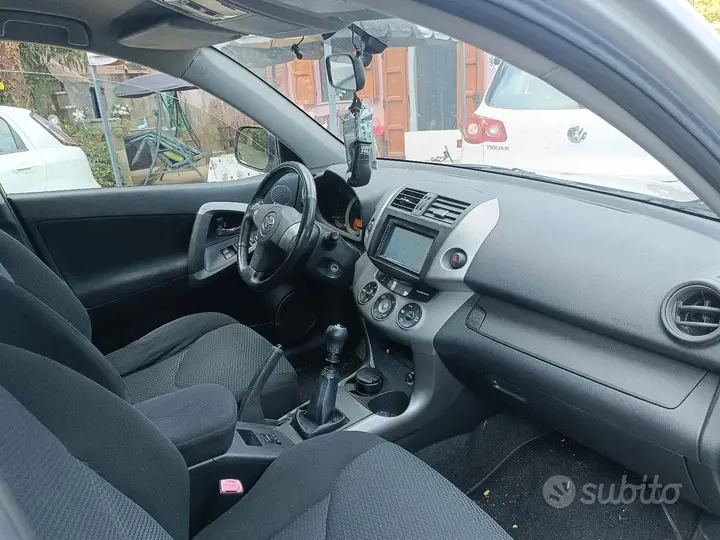 Toyota Rav4 2007 photo 3