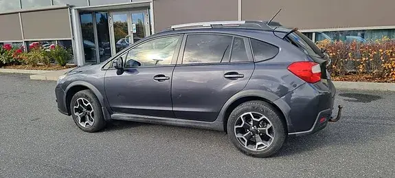 Subaru Xv 2015 photo 4