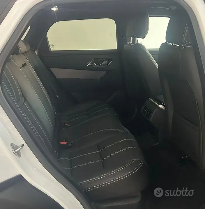 Land Rover Velar 2022 photo 5