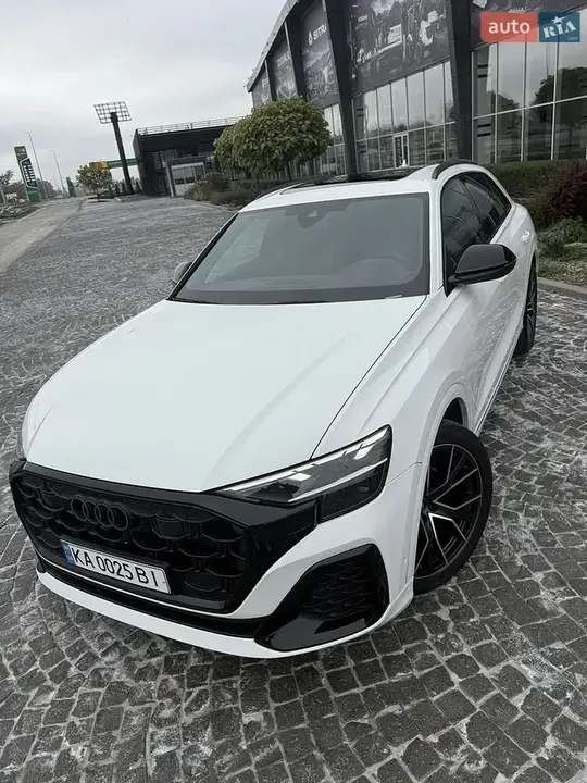 Audi Q8 2023 photo 2