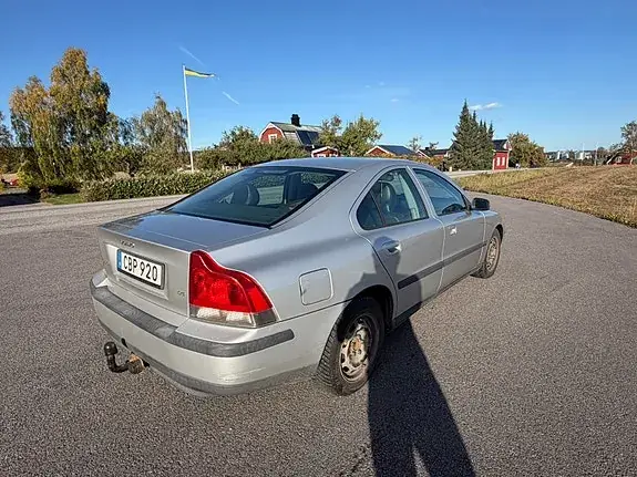 Volvo S60 2004 photo 2
