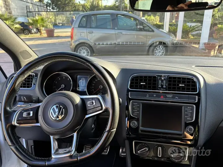 Volkswagen Polo 2017 photo 4