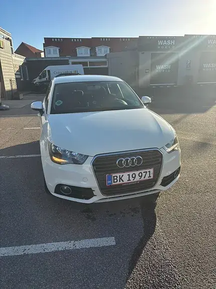 Audi A1 2014 photo 2