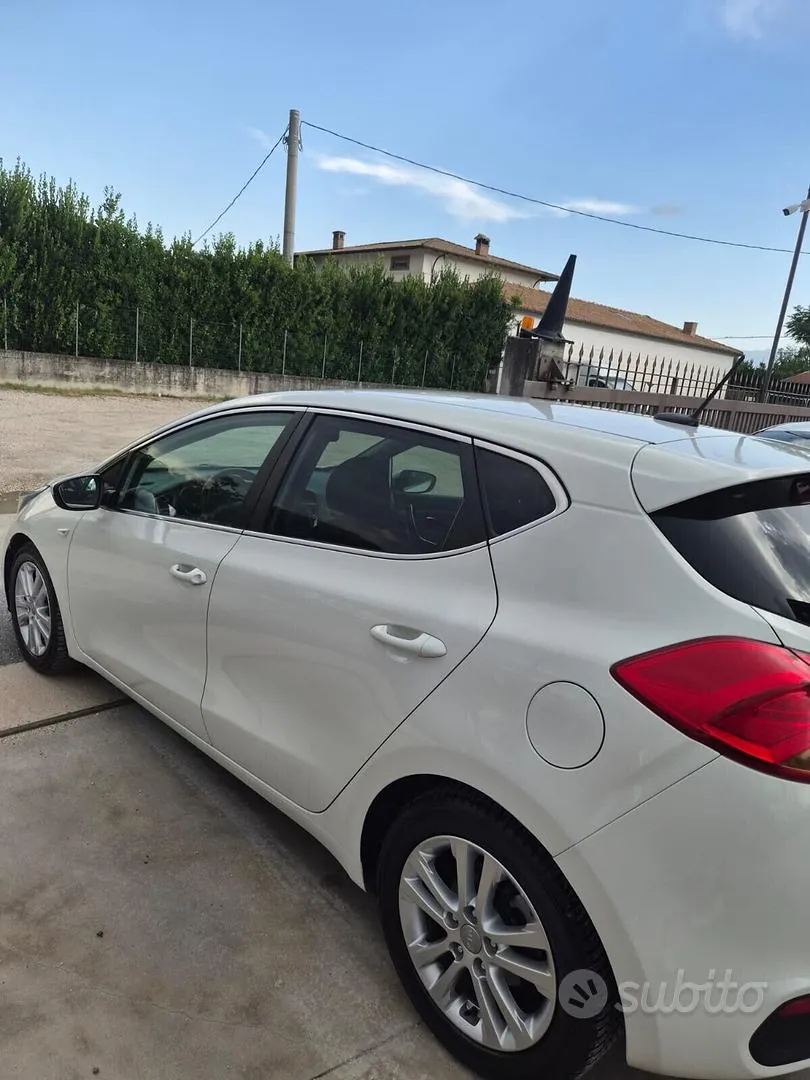 Kia Ceed 2016 photo 2