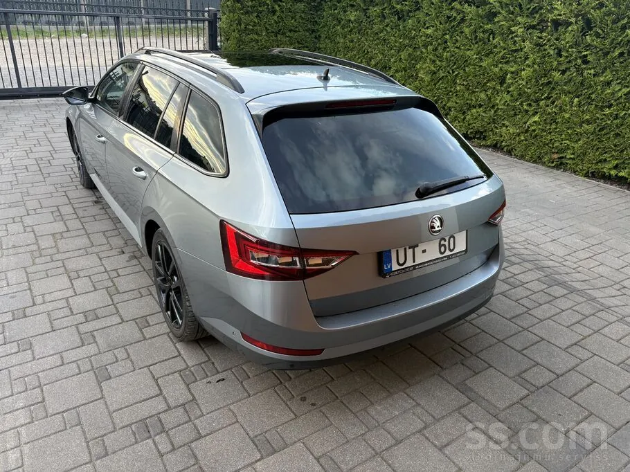 Skoda Superb 2016 photo 4
