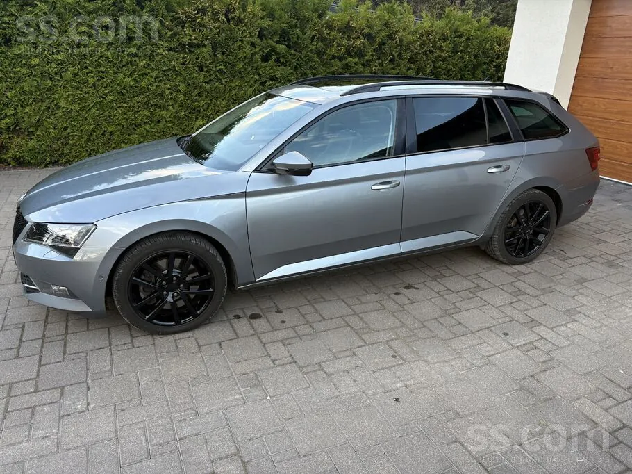 Skoda Superb 2016 photo 2