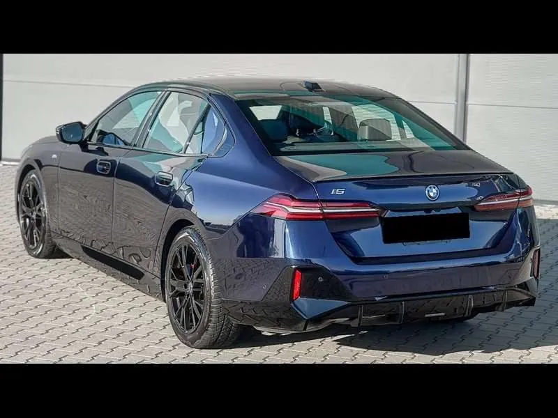 BMW I5 2025 photo 4