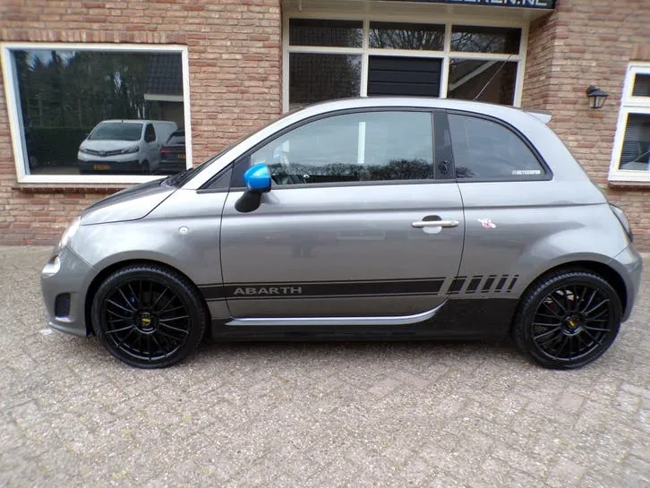 Fiat 500 2011 photo 2