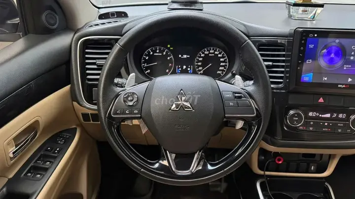 Mitsubishi Outlander 2018 photo 5