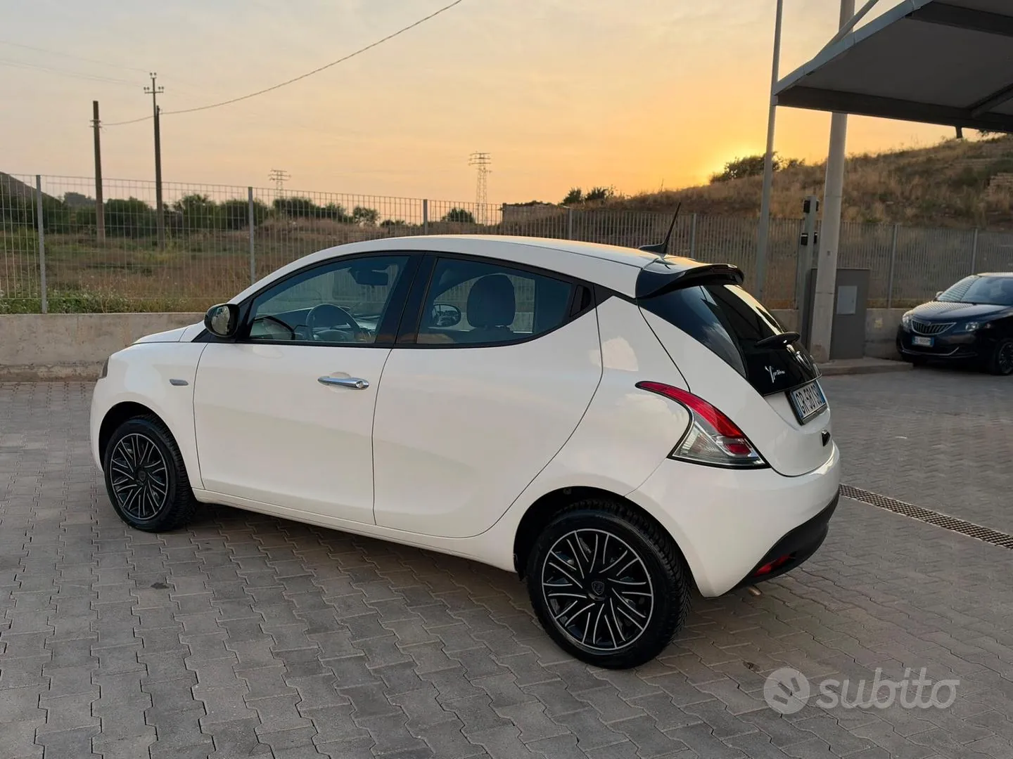 Lancia Ypsilon 2023 photo 2
