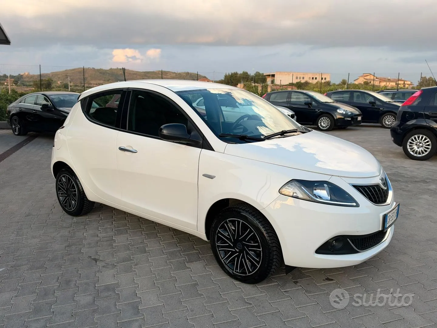 Lancia Ypsilon 2023 photo 5