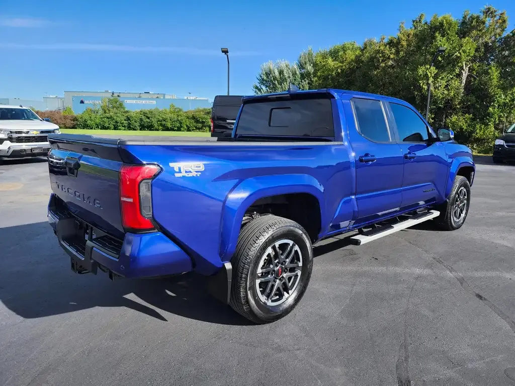 Toyota Tacoma 2024 photo 5