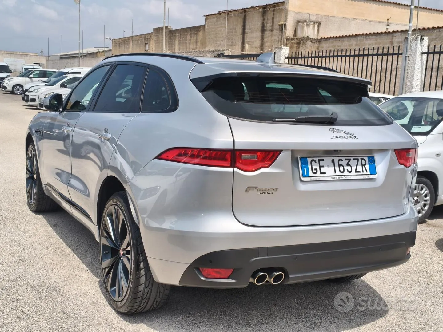 Jaguar F-Pace 2019 photo 4