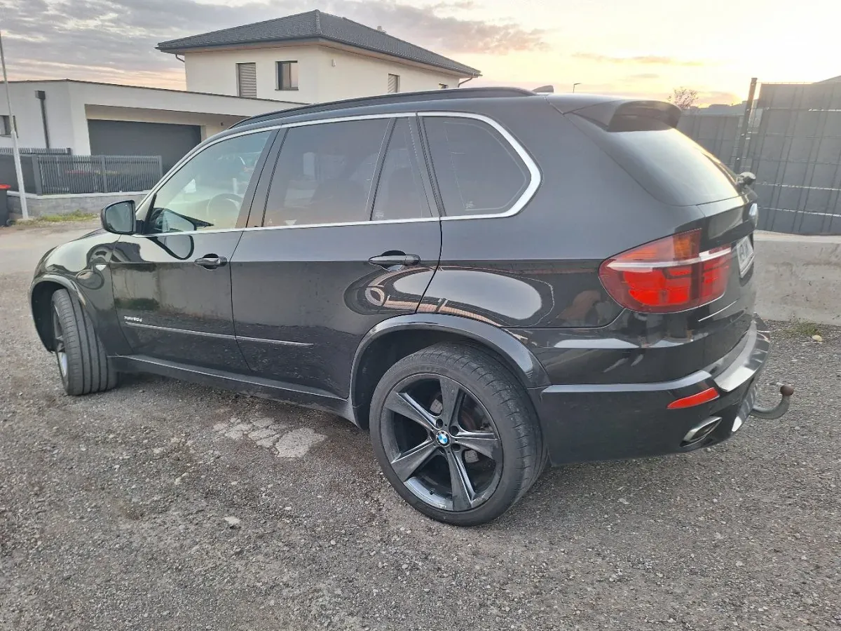 BMW X5 2010 photo 3