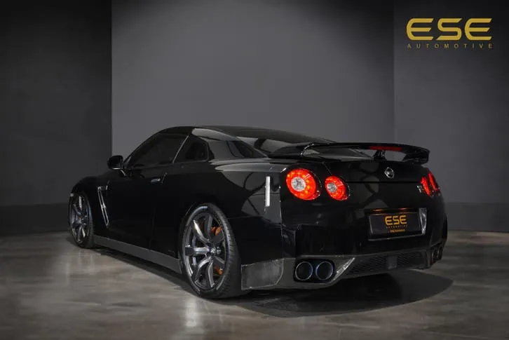 Nissan Gt-R 2009 photo 2